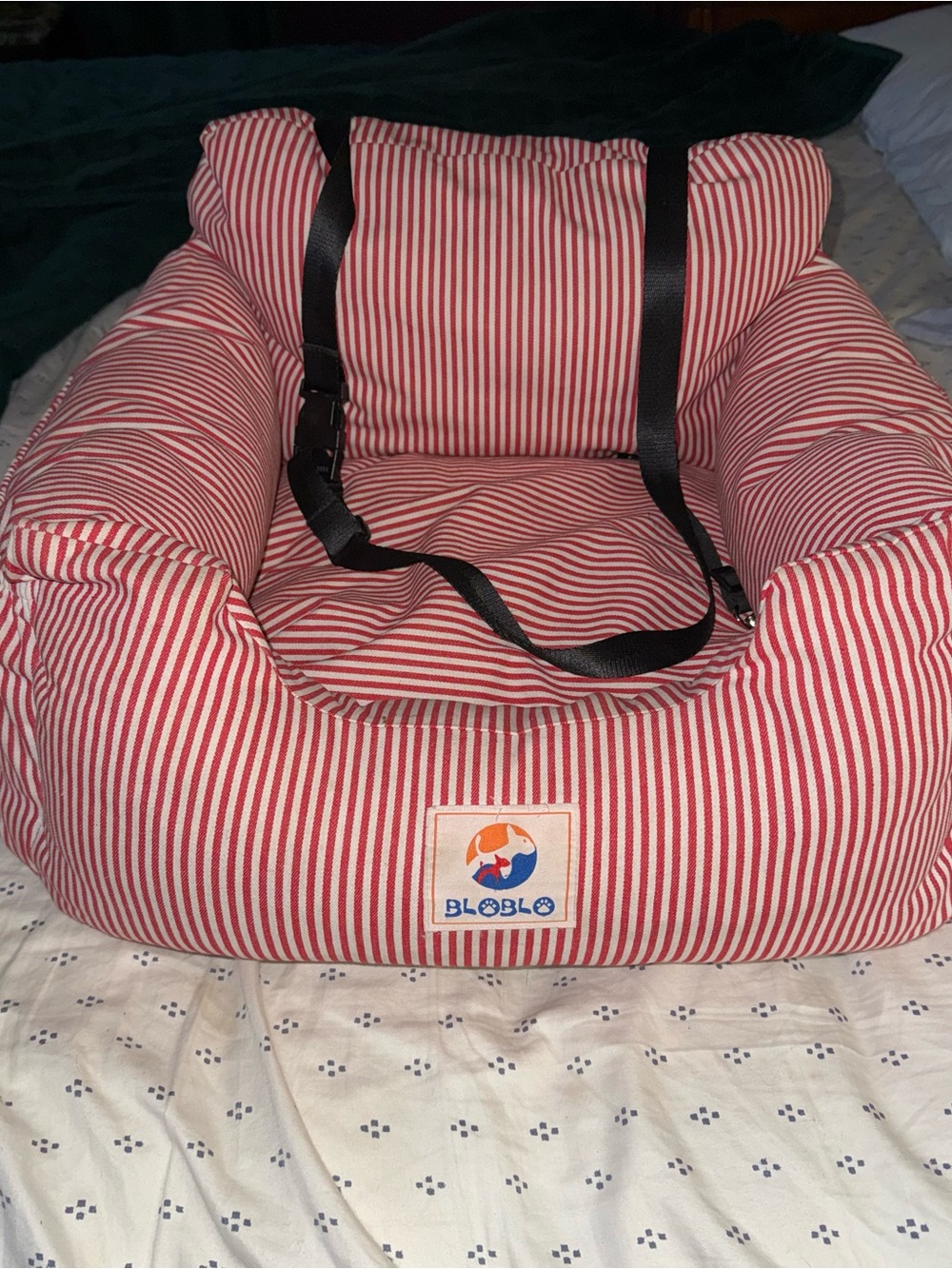 BLOBLO red and white striped pet booster car seat with safety straps